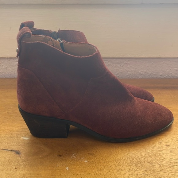 Sole Society Shoes - NWOT Rust Color Suede Boots